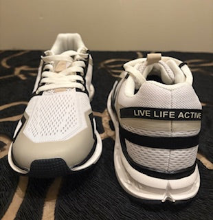 Tenis