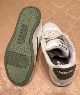 Tenis