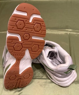 Tenis