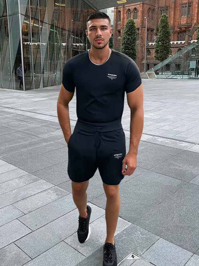 Camiseta Con Pantalones Cortos