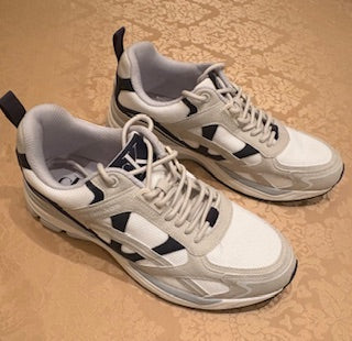 Tenis